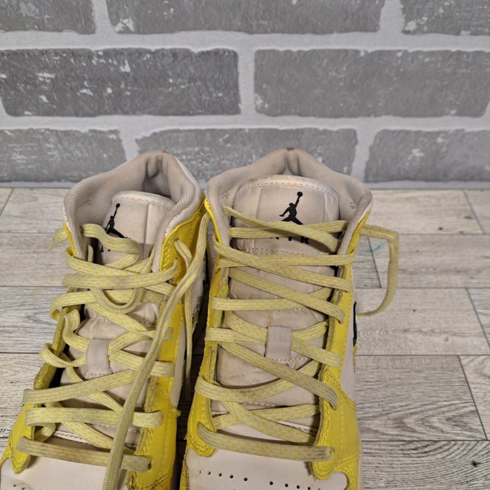 Nike Air Jordan 1 Mid SE Dynamic Yellow Floral Rose Patch Size 6y AV5174-700 - Picture 11 of 13